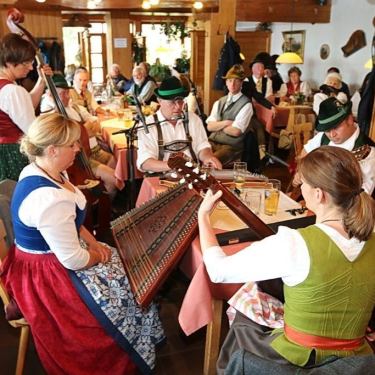 Der Bayerische Rundfunk war auch da und hat das ganze aufgezeichnet.